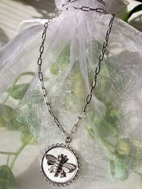 BEE Pendant With 16" Chain, Sterling Silver .925